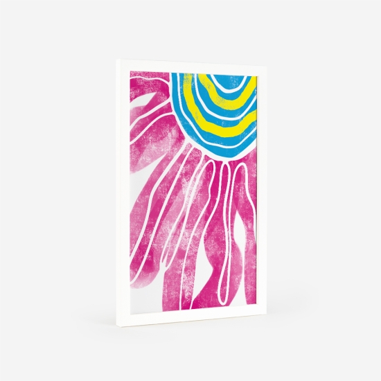 Poster abstrato com traços ousados e texturizados em tons de rosa formando uma figura que lembra uma flor com um centro em azul e amarelo. 5